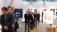 企業とデザイナーのパートナーシップ展
